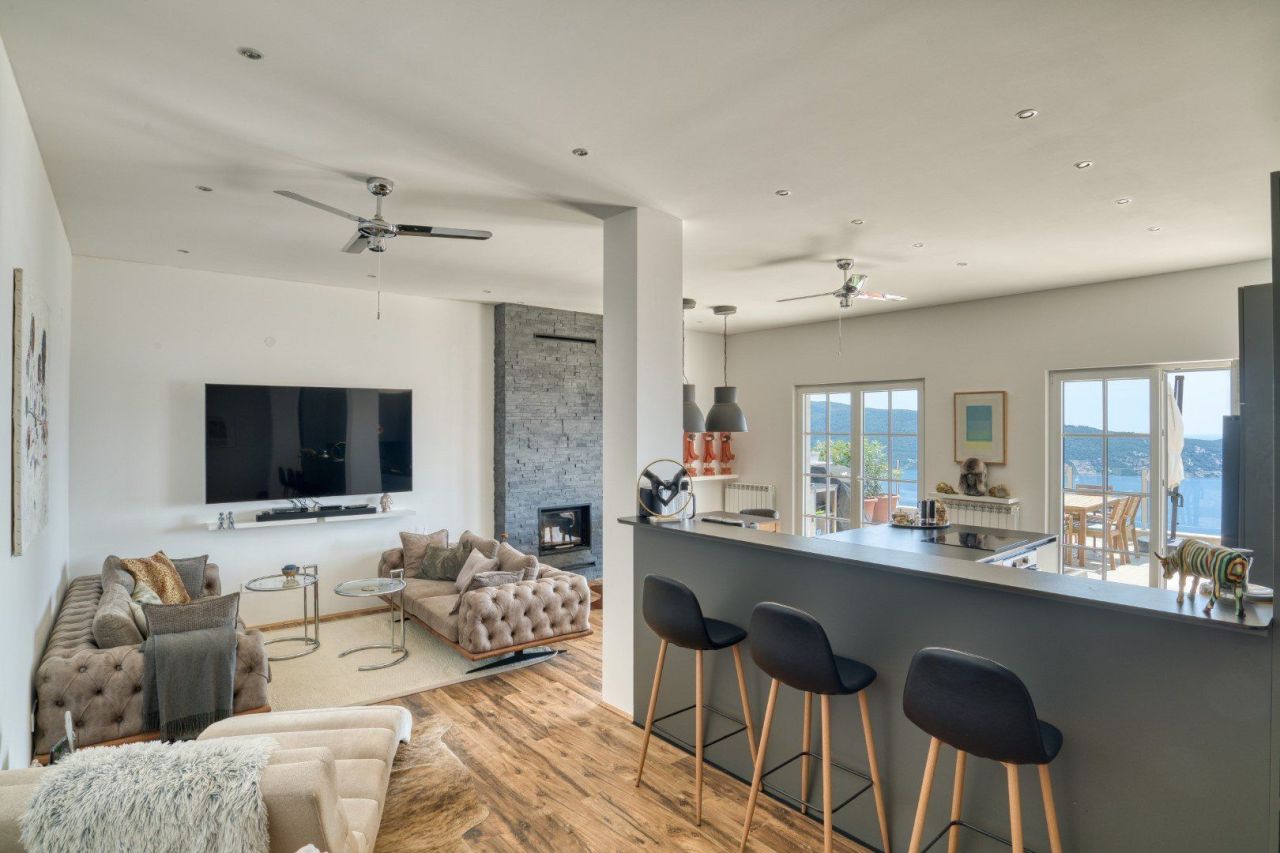 Maison à Herceg-Novi, Monténégro, 230 m² - image 11