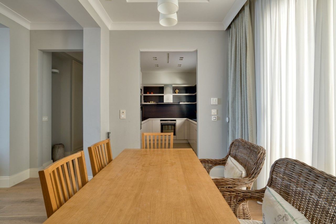Apartment in Budva, Montenegro, 131 m² - picture 11