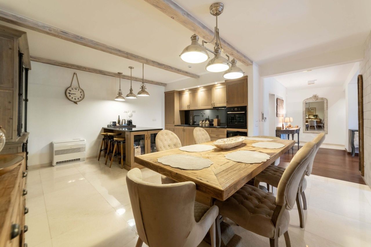 Villa a Dobrota, Montenegro, 193 m² - foto 11