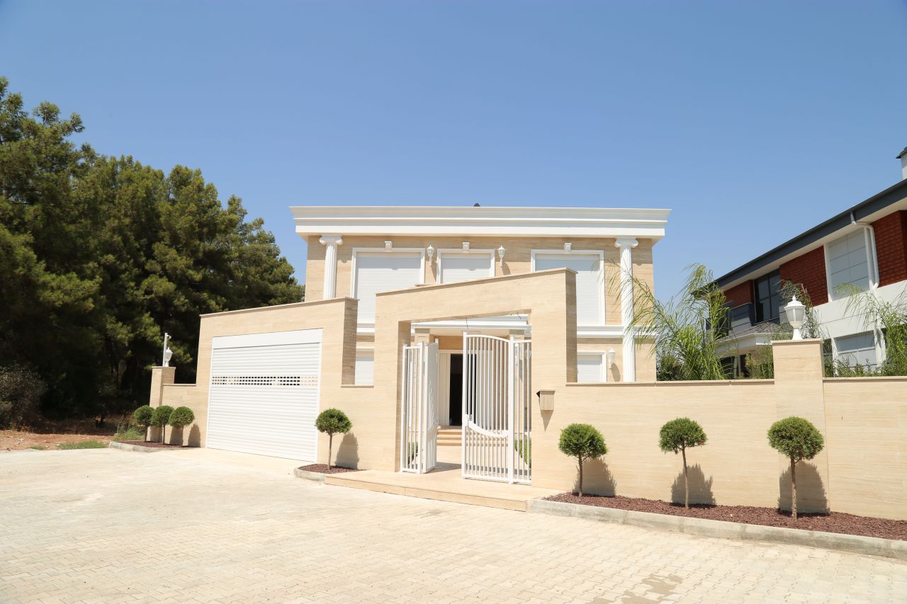 Villa à Antalya, Turquie, 385 m² - image 1
