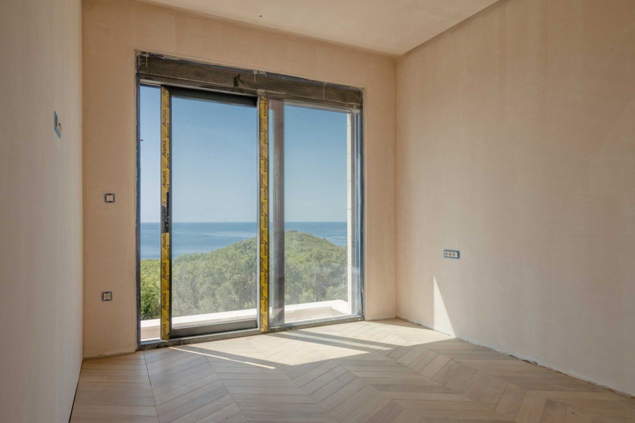 Maison à Rézévici, Monténégro, 196 m² - image 12