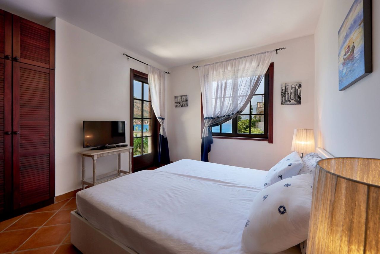 Villa in Kostanjica, Montenegro, 235 m² - picture 12