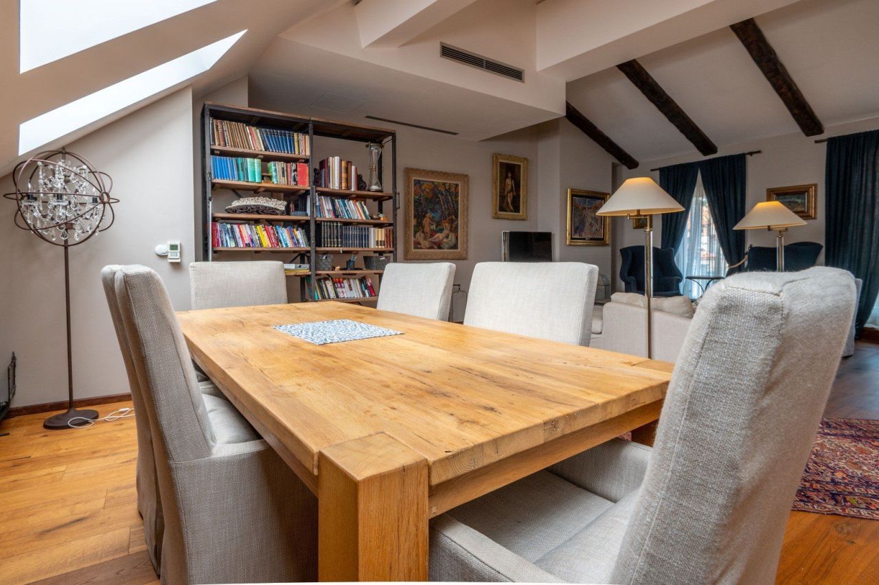 Apartment in Budva, Montenegro, 192 m² - picture 12