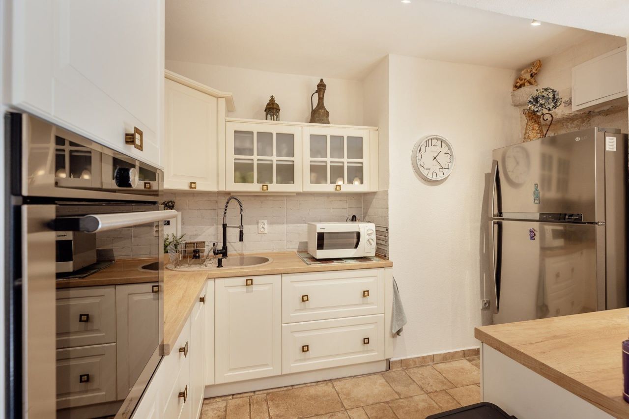 Casa en Risan, Montenegro, 240 m² - imagen 12