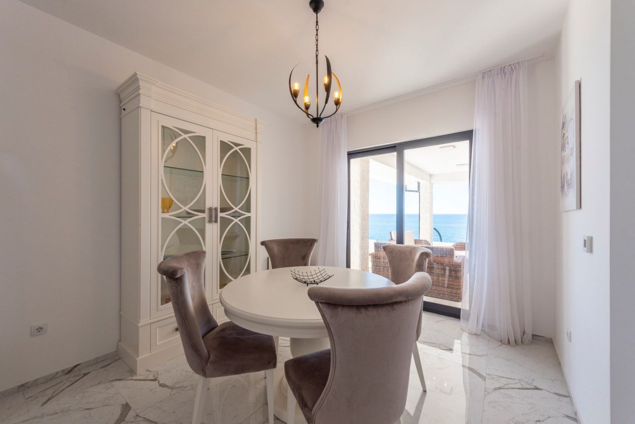 Haus in Utjeha, Montenegro, 360 m² - Foto 12