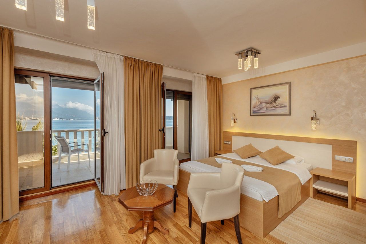 Hotel in Bijela, Montenegro, 784 m² - Foto 12