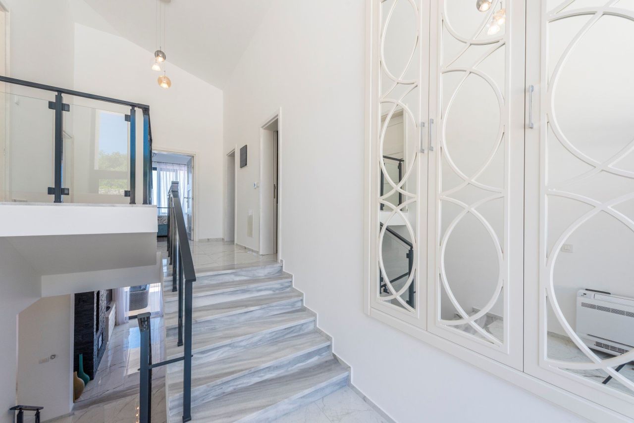 Haus in Utjeha, Montenegro, 360 m² - Foto 13