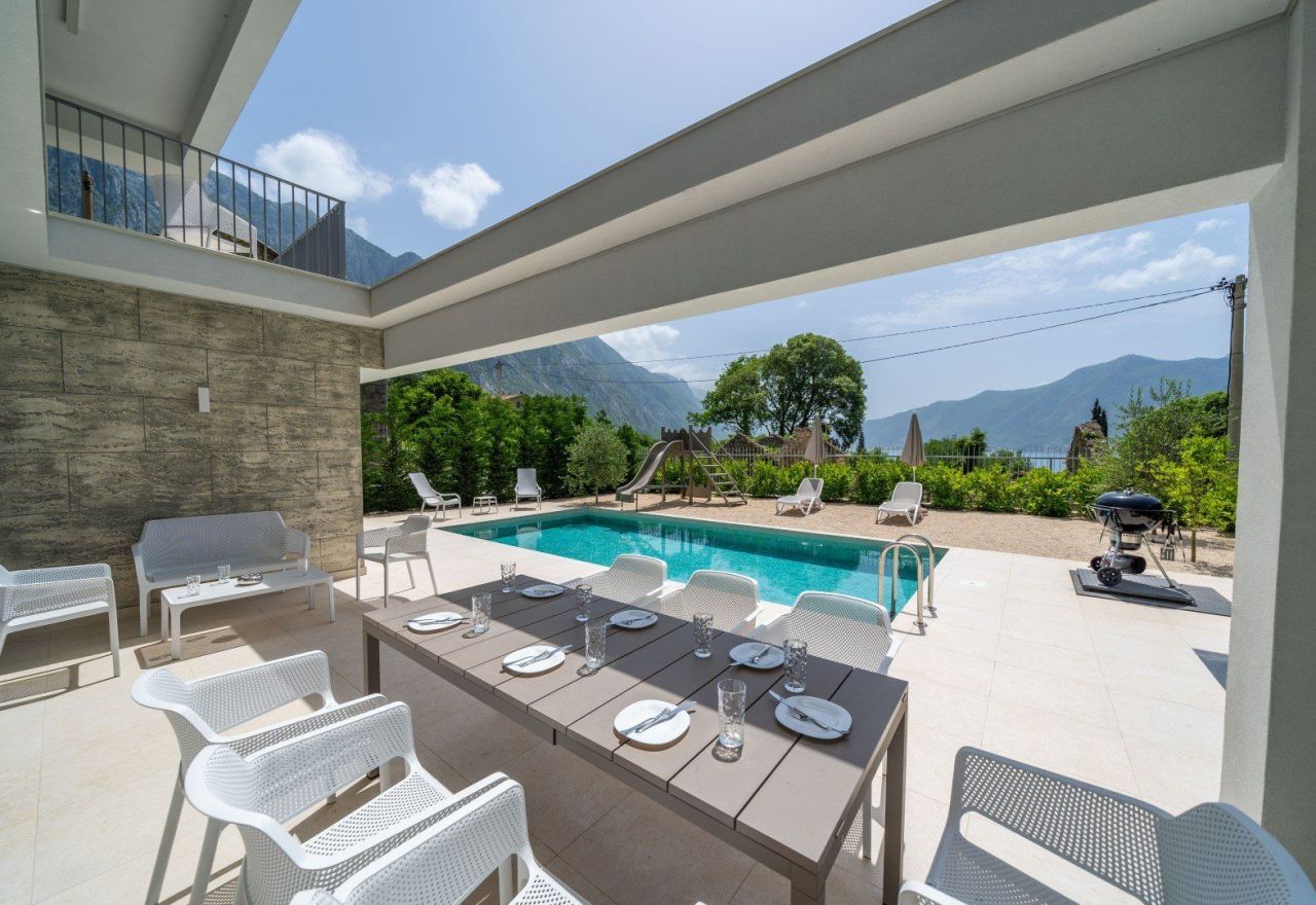 Casa a Orahovac, Montenegro, 250 m² - foto 13