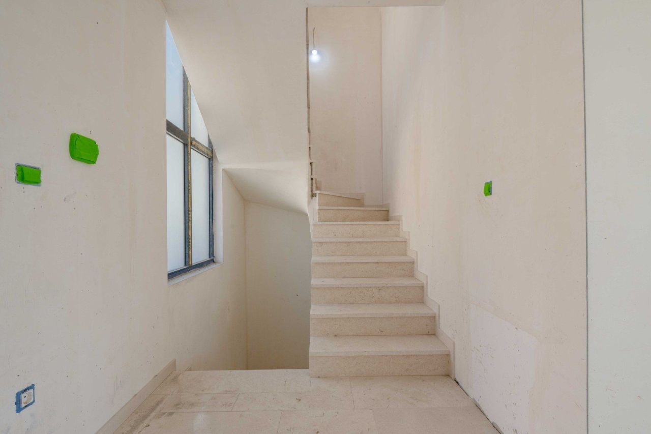 Maison à Rézévici, Monténégro, 196 m² - image 13