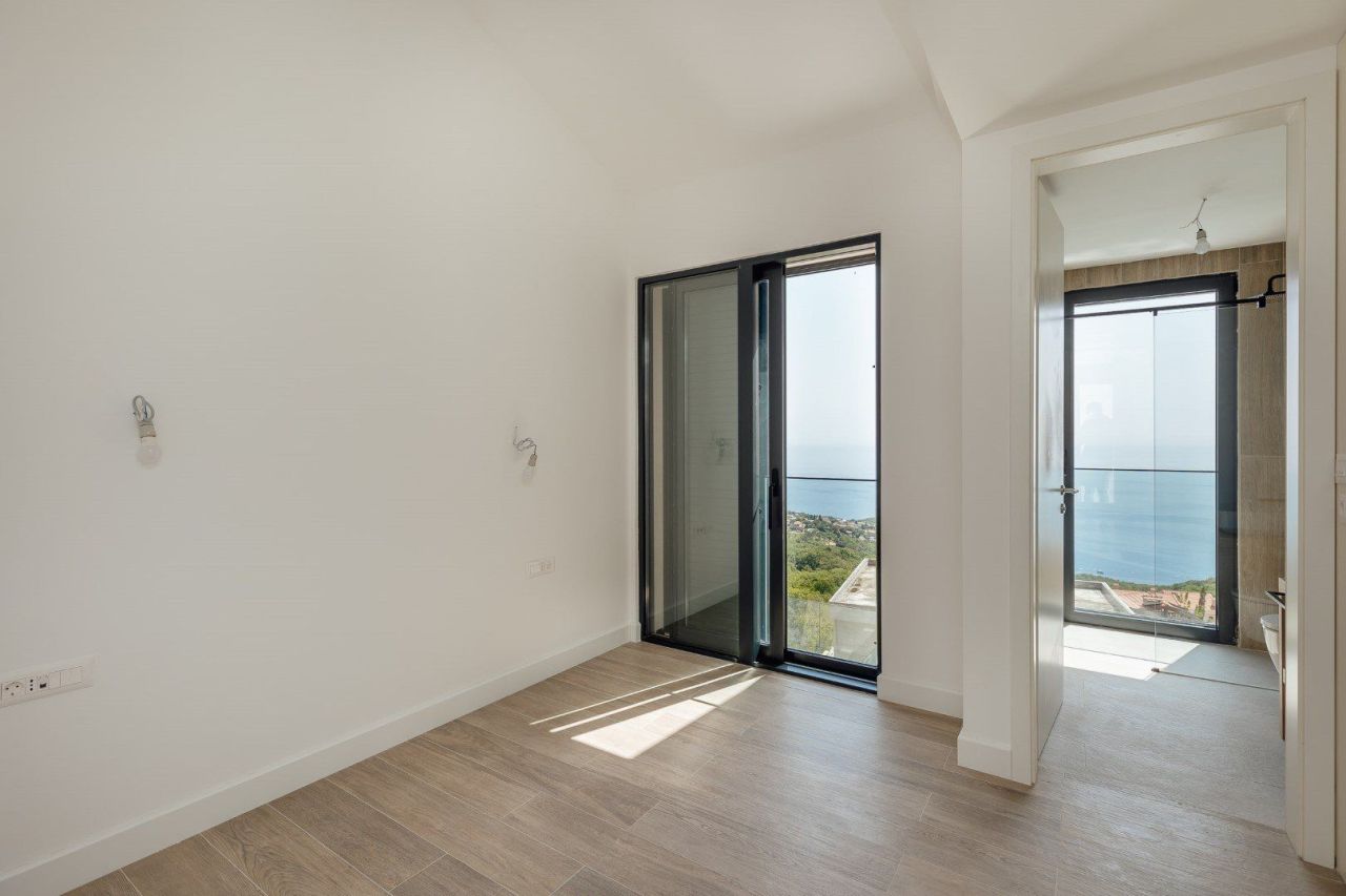 Villa in Blizikuce, Montenegro, 250 m² - Foto 14