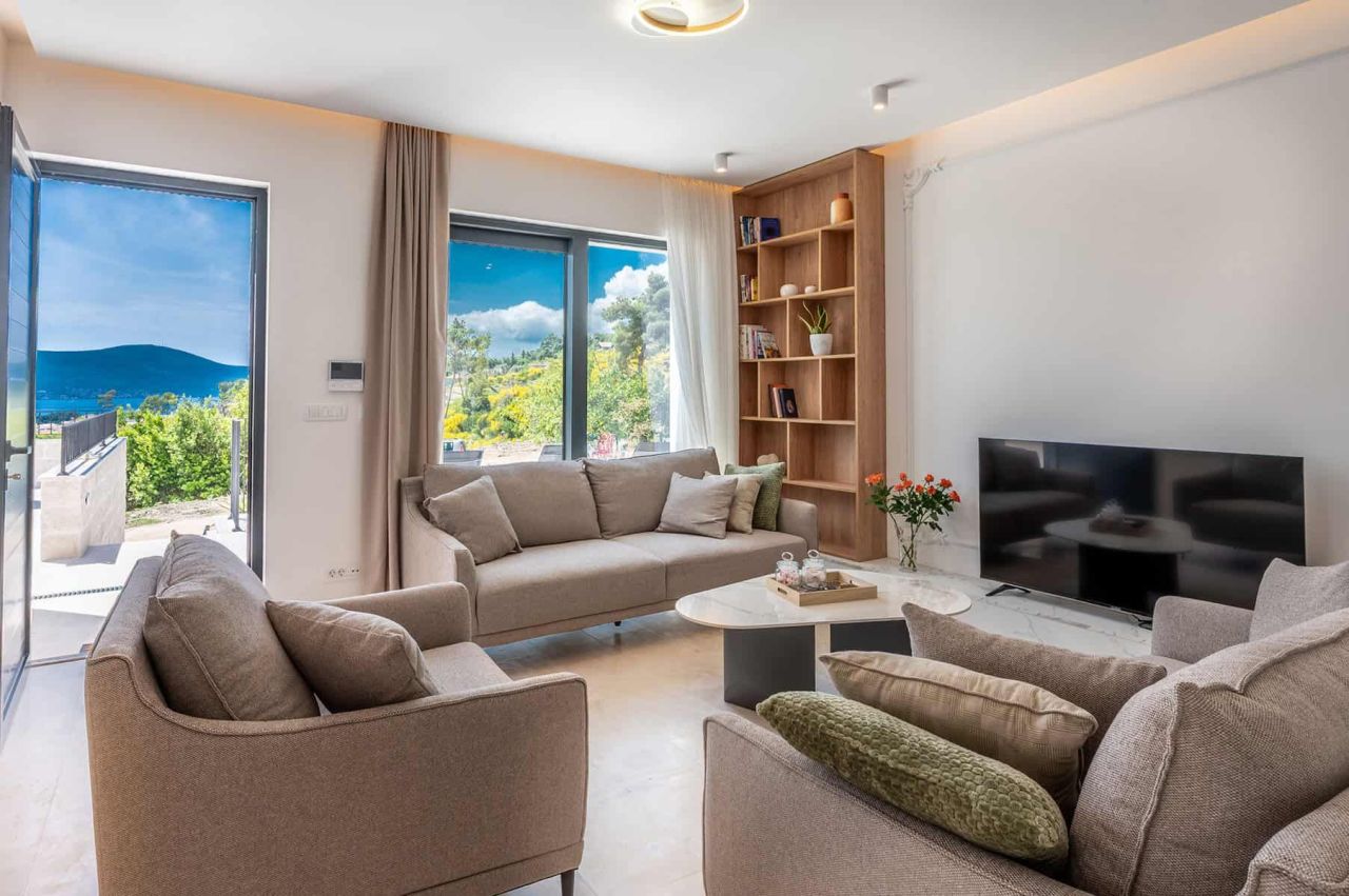 Haus in Tivat, Montenegro, 250 m² - Foto 14