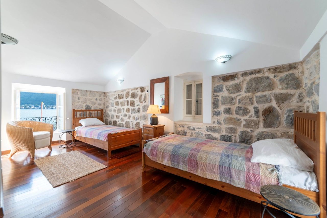 Casa en Perast, Montenegro, 160 m² - imagen 15