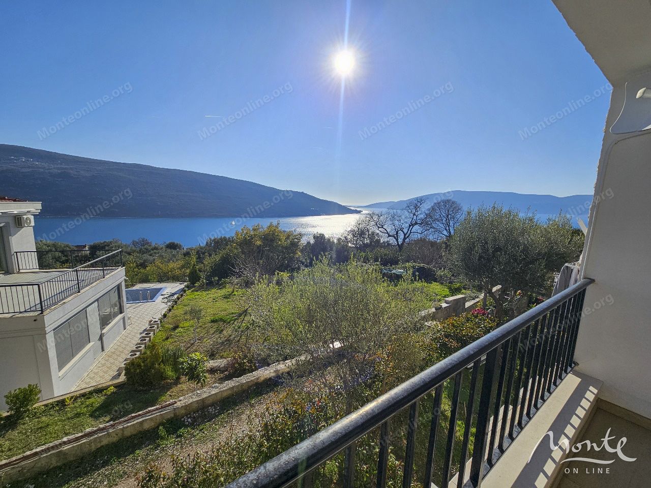 Wohnung in Herceg-Novi, Montenegro, 135 m² - Foto 1