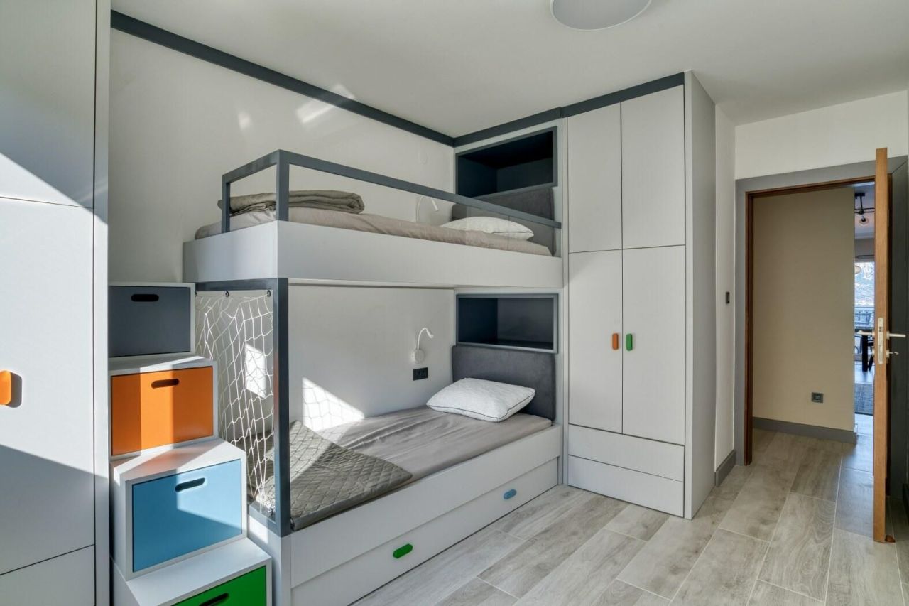 Flat in Prcanj, Montenegro, 121 m² - picture 9