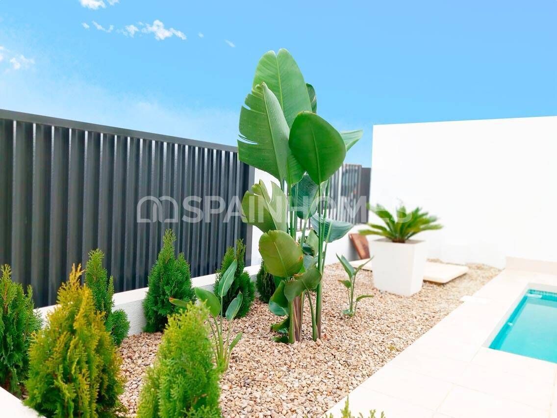 Villa à Torrevieja, Espagne, 85 m² - image 1
