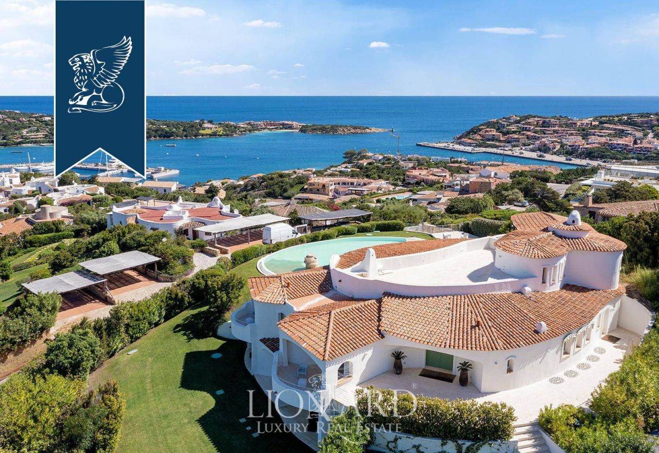 Villa in Porto Cervo, Italien, 770 m² - Foto 1