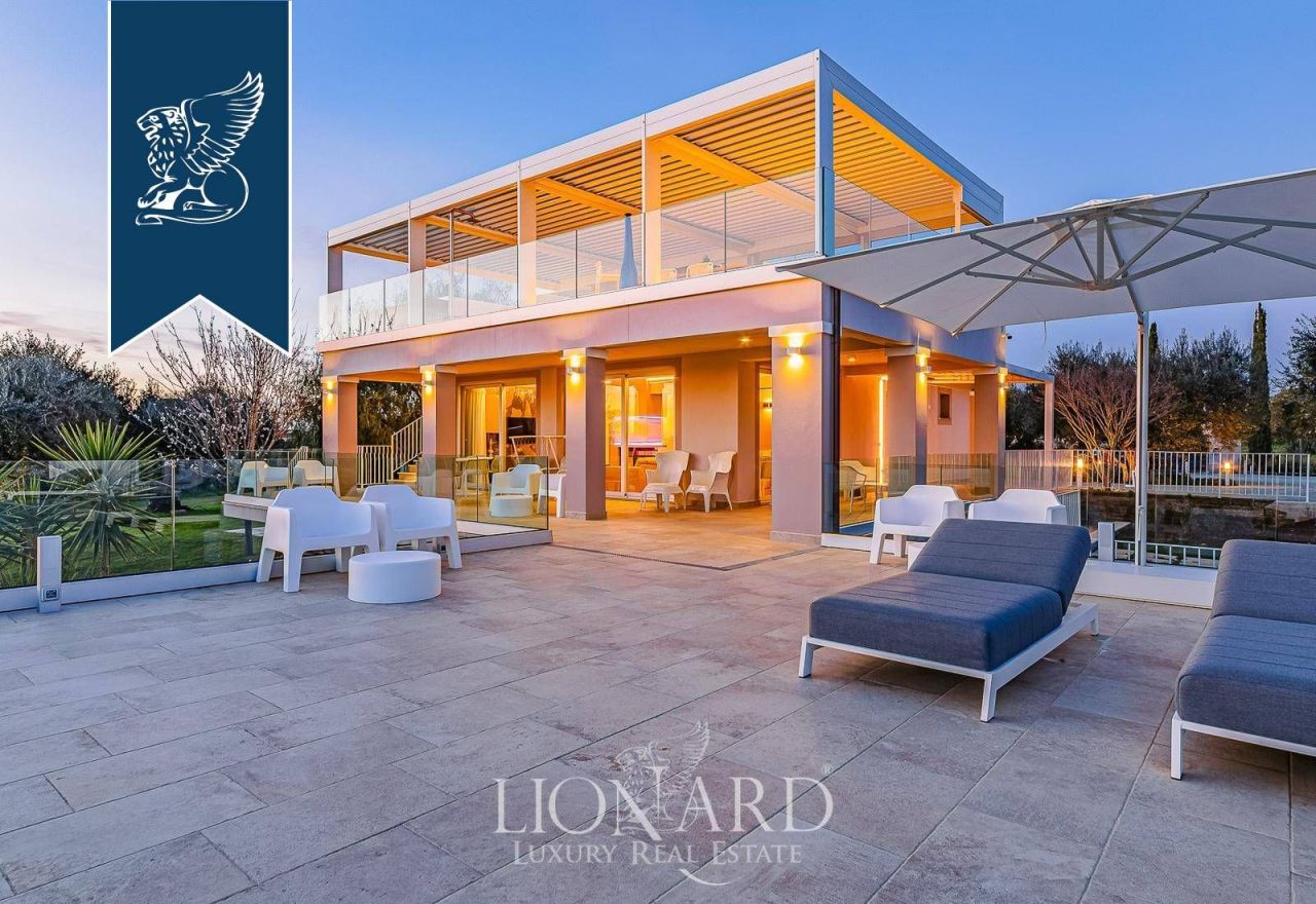 Villa in San Vincenzo, Italien, 837 m² - Foto 3