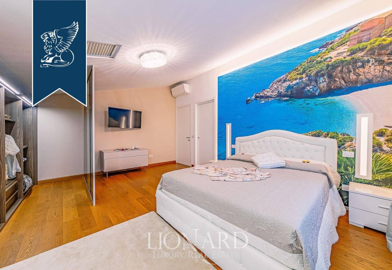 Villa in San Vincenzo, Italien, 837 m² - Foto 15