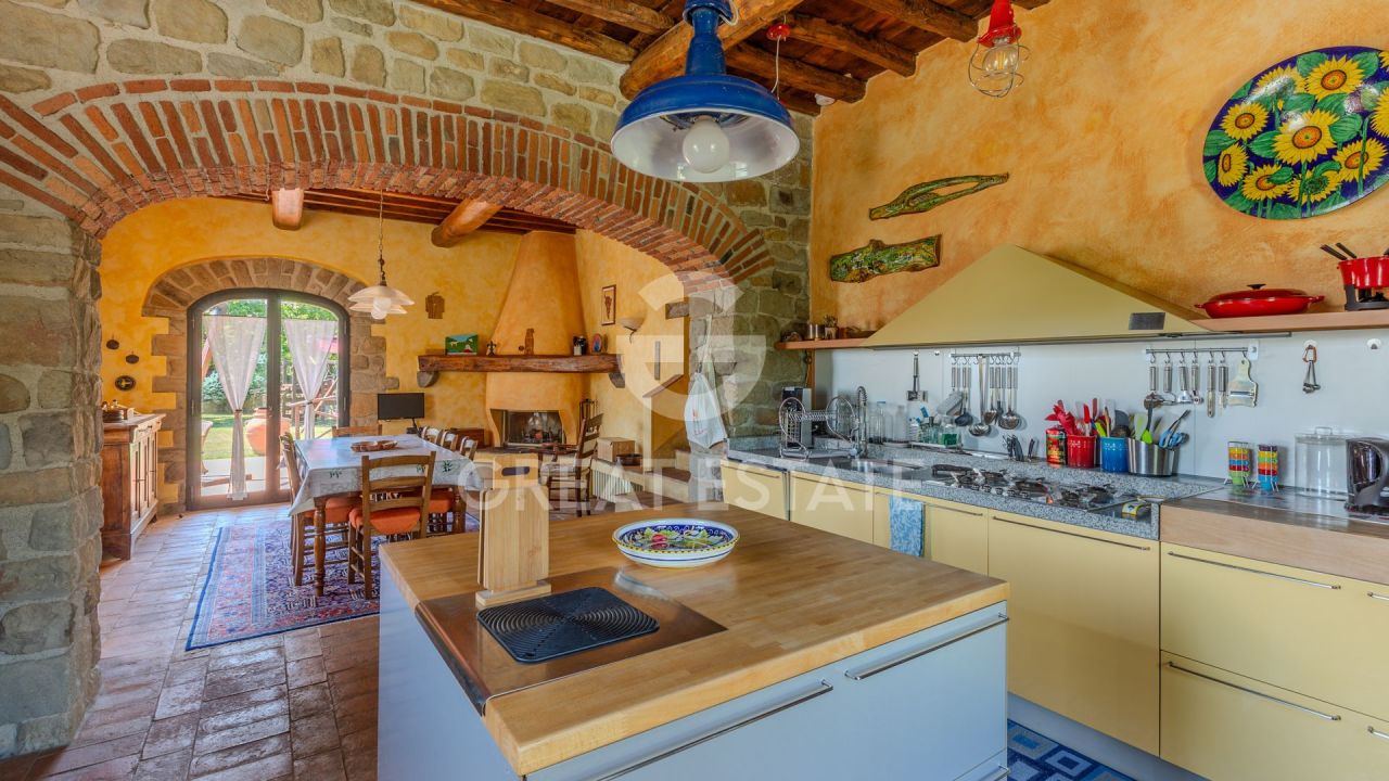 Casa en Reggello, Italia, 393.25 m² - imagen 15