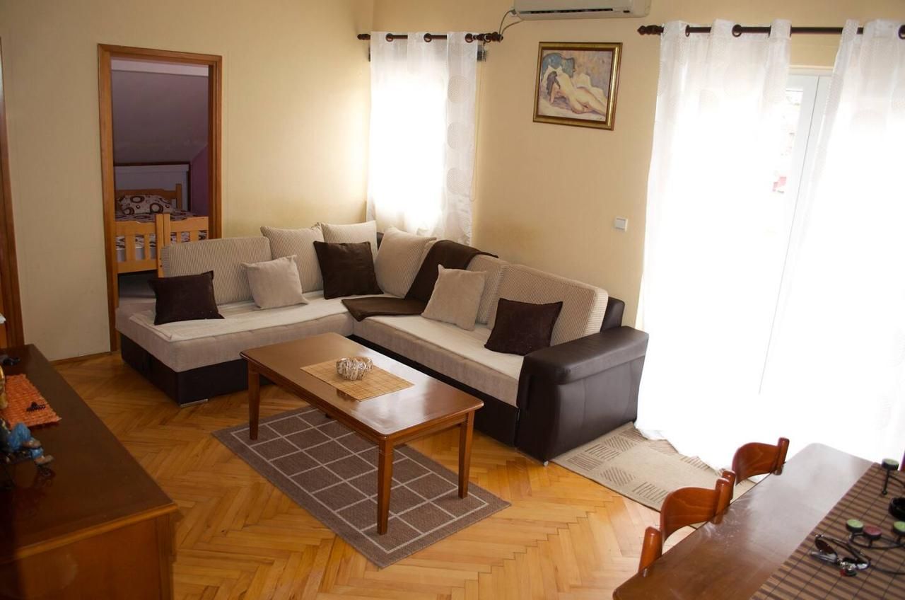 Piso en Budva, Montenegro, 69 m² - imagen 1