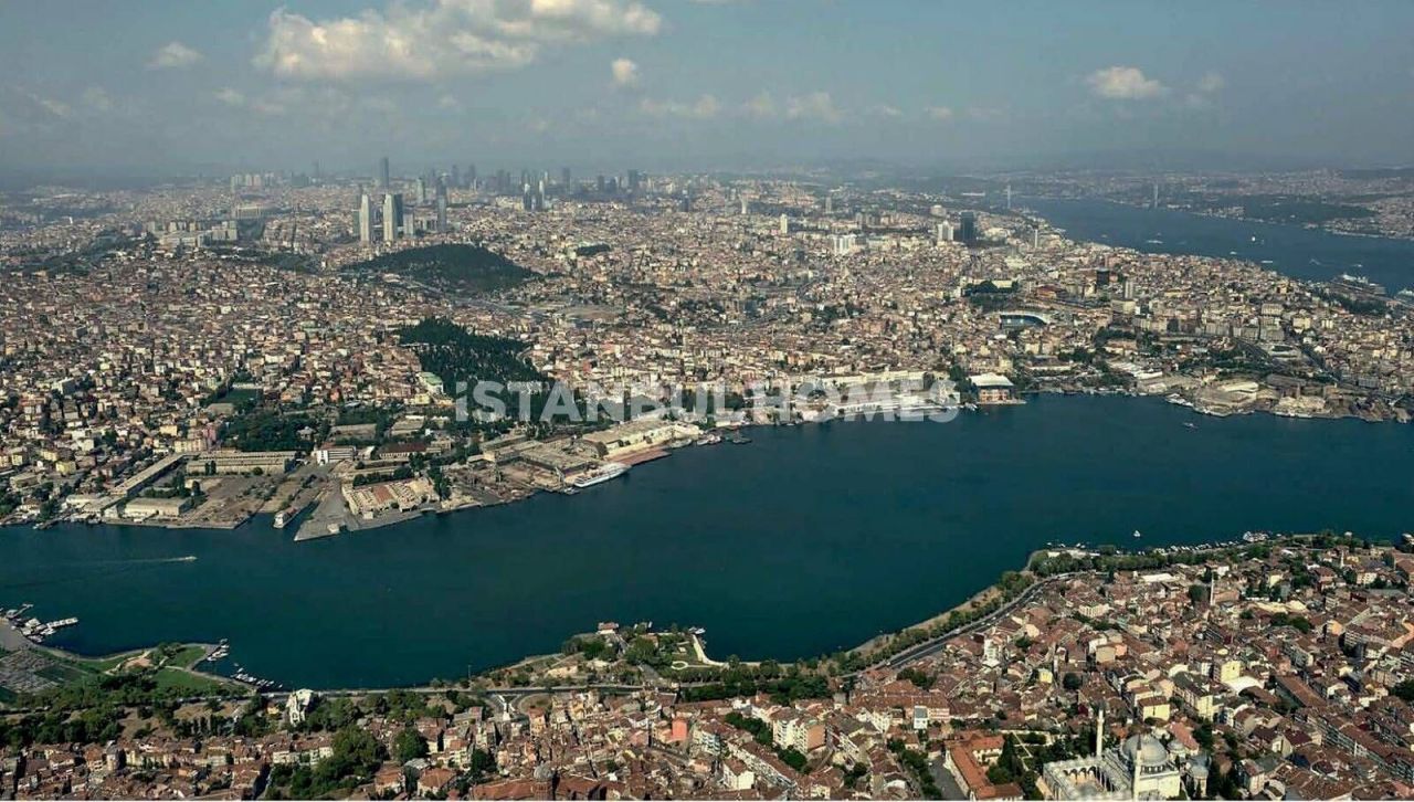 Apartamento en Estambul, Turquia, 144 m² - imagen 1