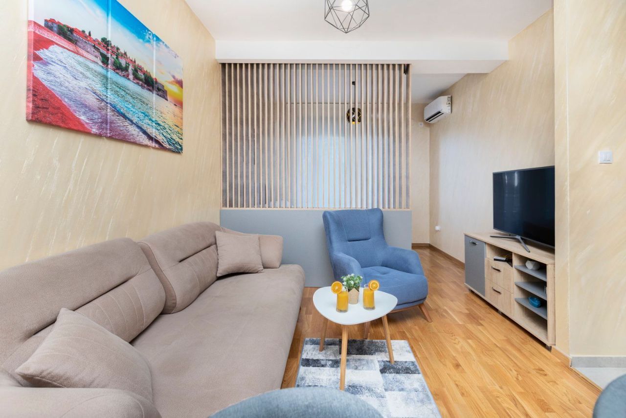Appartement à Becici, Monténégro, 55 m² - image 1