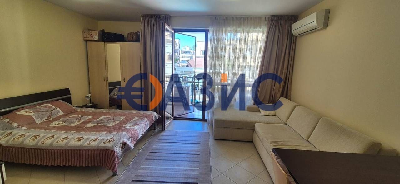 Appartement à Slantchev Briag, Bulgarie, 41.8 m² - image 1
