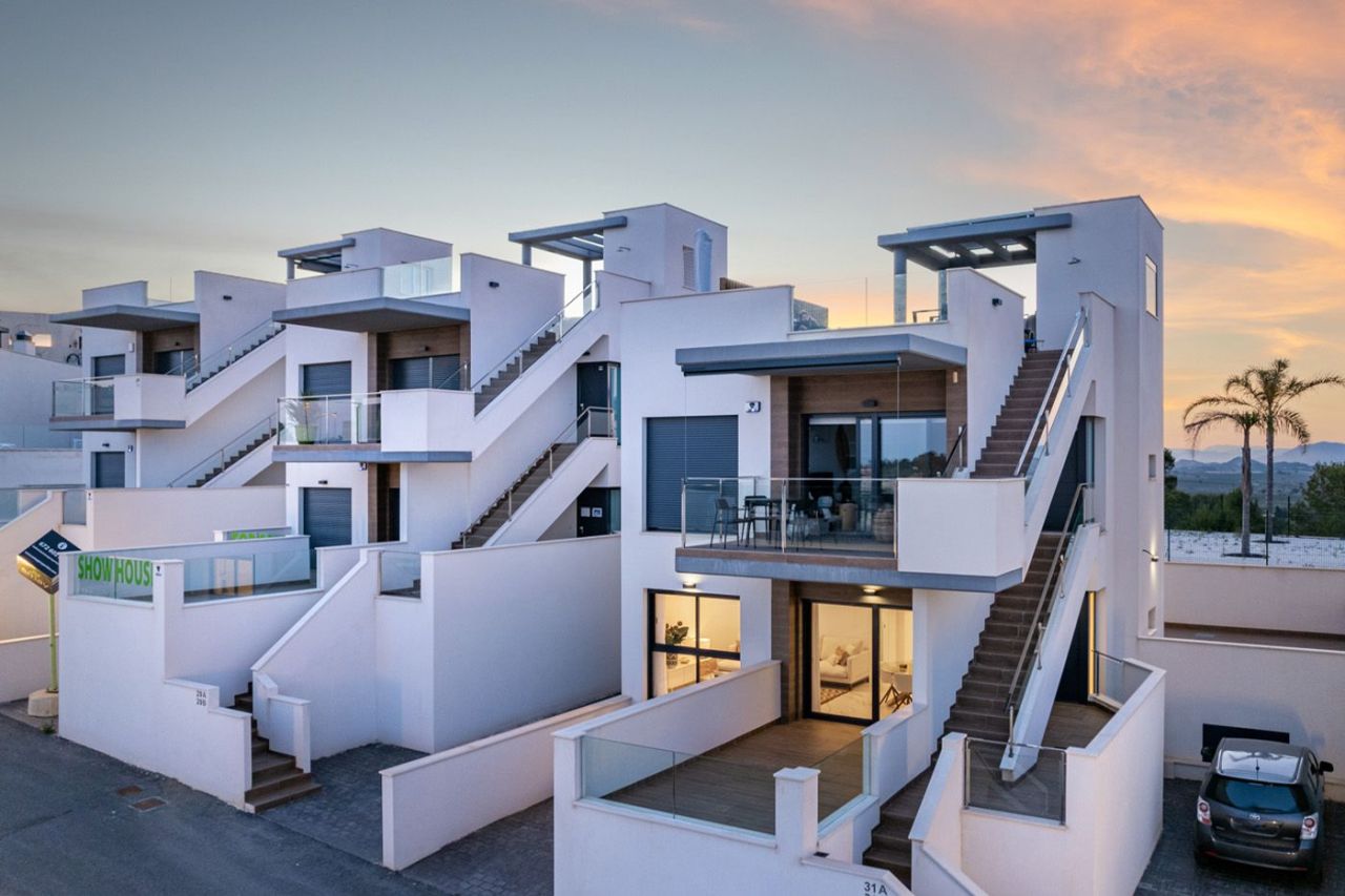 Bungalow in San Miguel de Salinas, Spanien, 92 m² - Foto 1