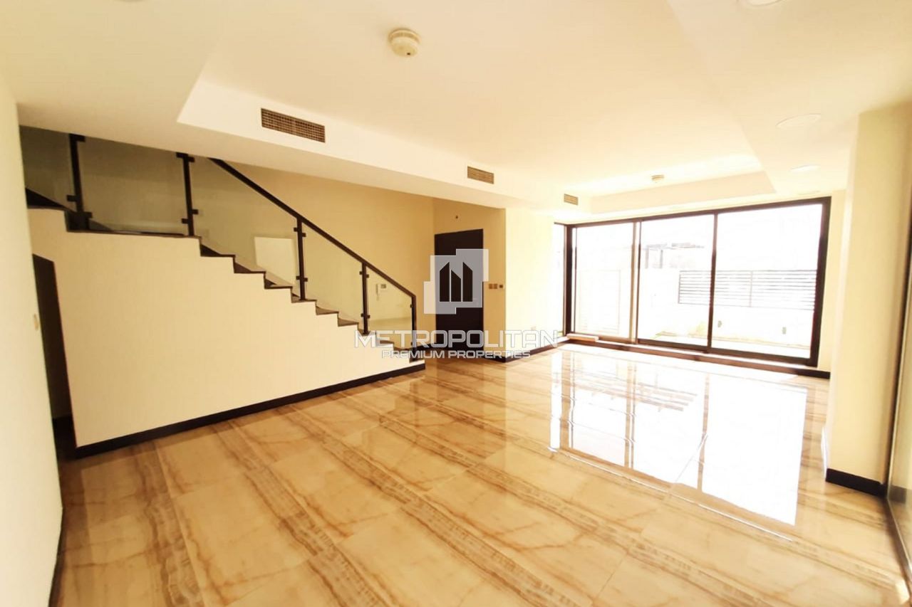 Maison urbaine à Dubaï, EAU, 310 m² - image 1
