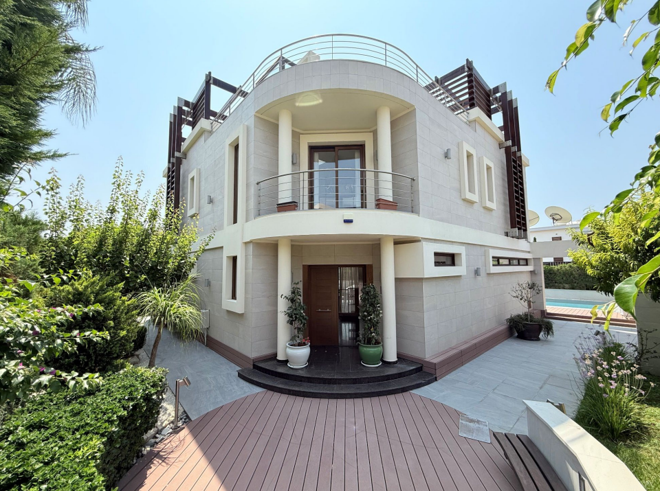 Maison à Limassol, Chypre, 350 m² - image 1