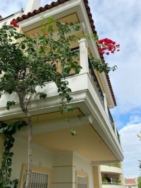 Casa en Atenas, Grecia, 281 m² - imagen 1