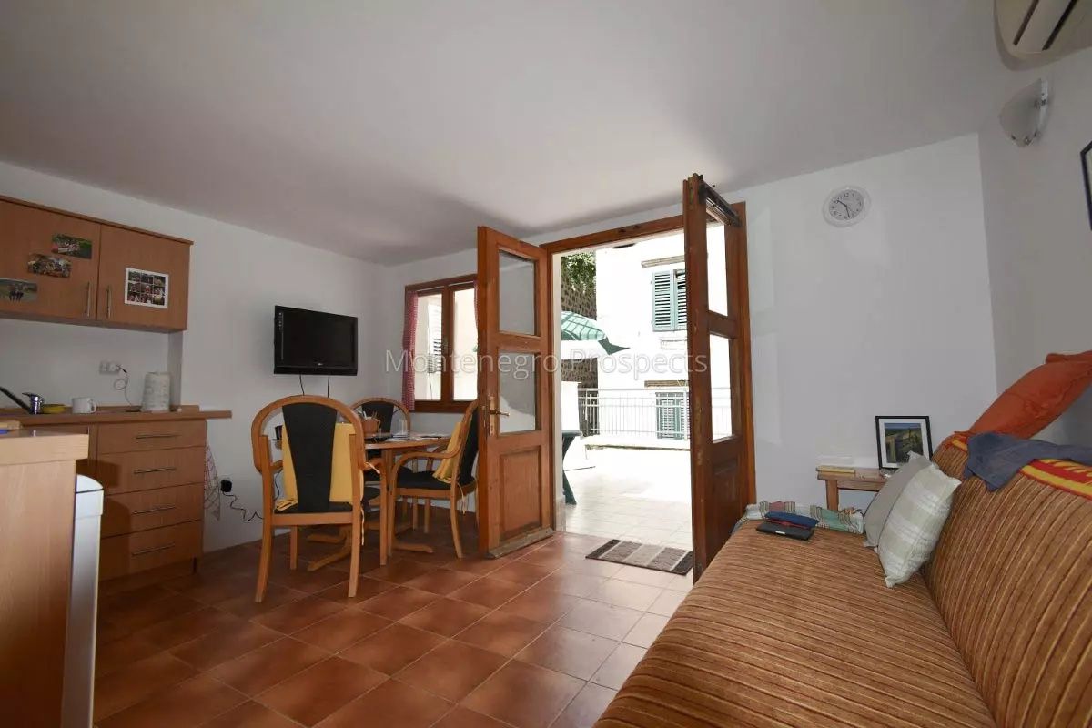 Appartement à Kotor, Monténégro, 61 m² - image 1