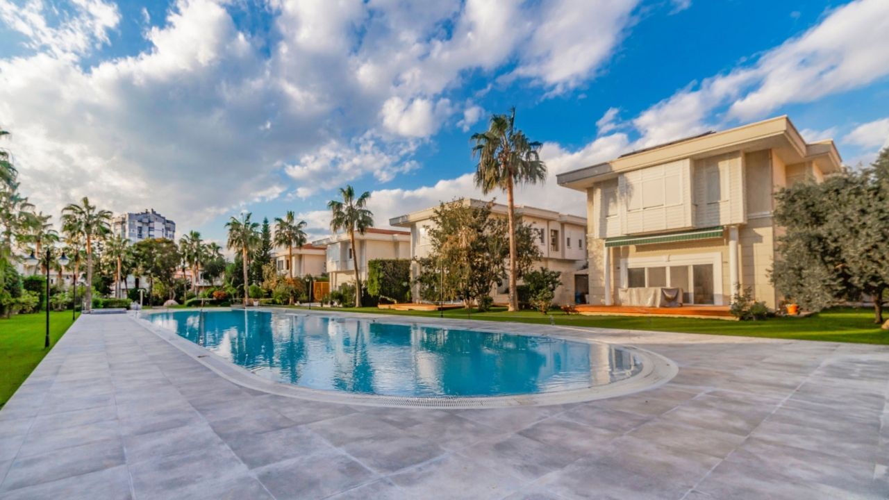 Villa in Antalya, Türkei, 350 m² - Foto 4