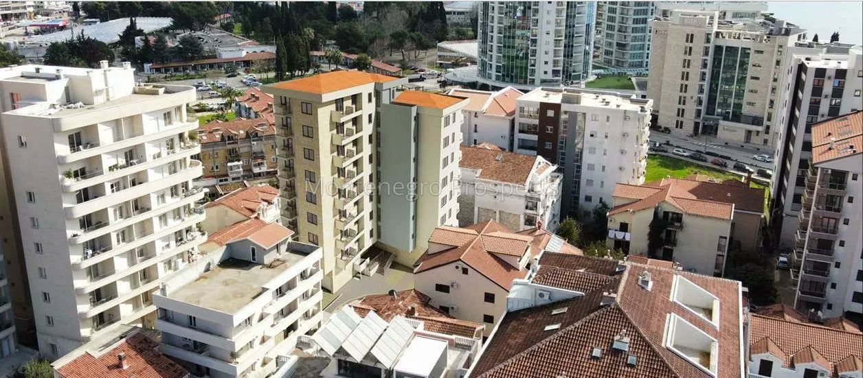 Apartamento en Budva, Montenegro, 44 m² - imagen 1