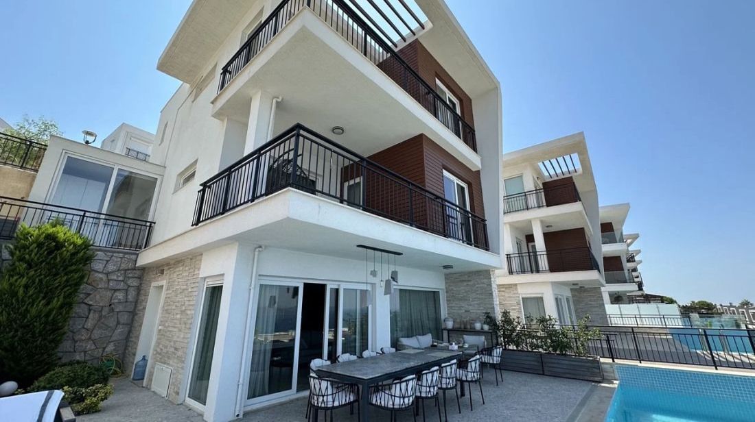 Villa à Bodrum, Turquie, 190 m² - image 1