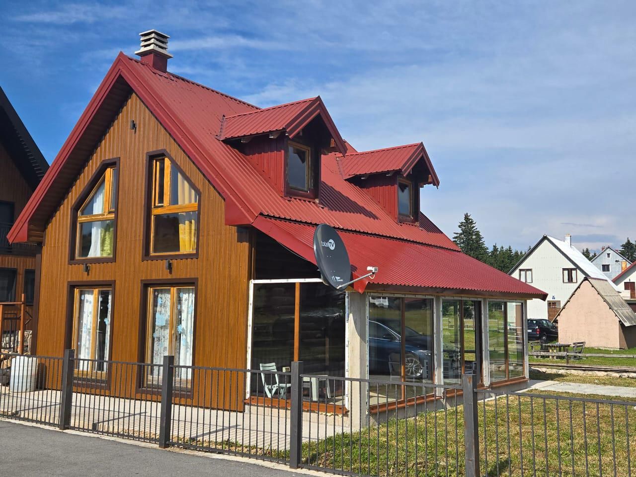 Maison à Zabljak, Monténégro, 75 m² - image 1
