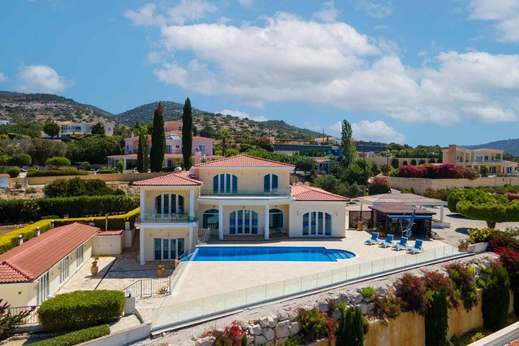 Piso en Pafos, Chipre, 545 m² - imagen 1