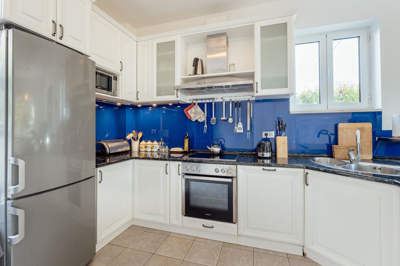 Villa in Lepetane, Montenegro, 291 m² - picture 10