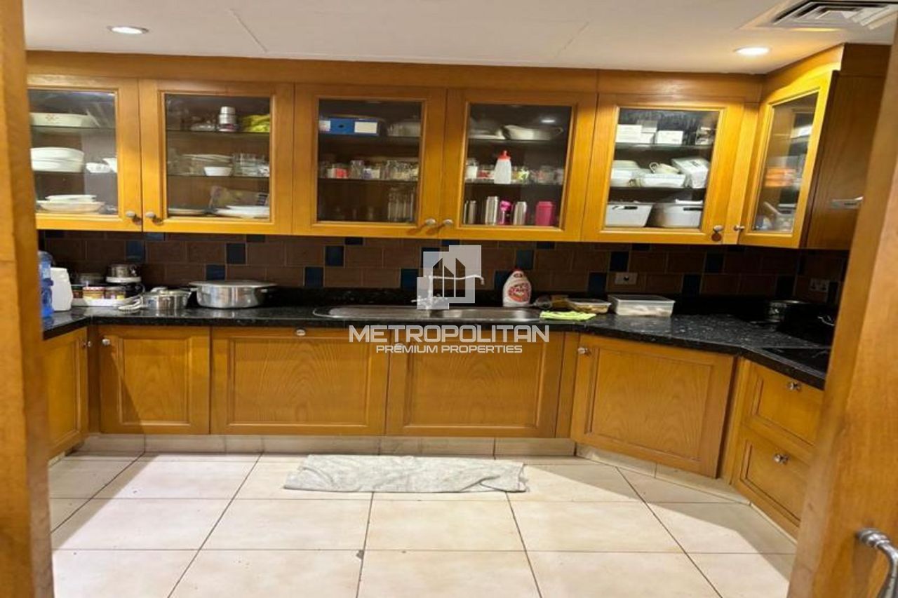 Apartment in Dubai, UAE, 233 m² - picture 8