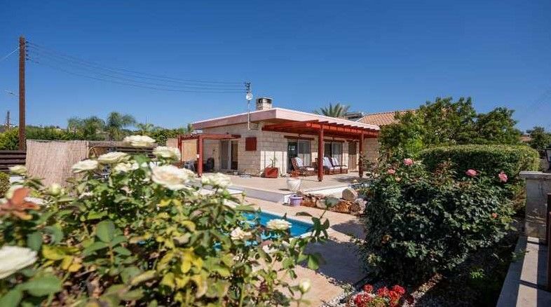Bungalow in Limassol, Cyprus, 110 m² - picture 1