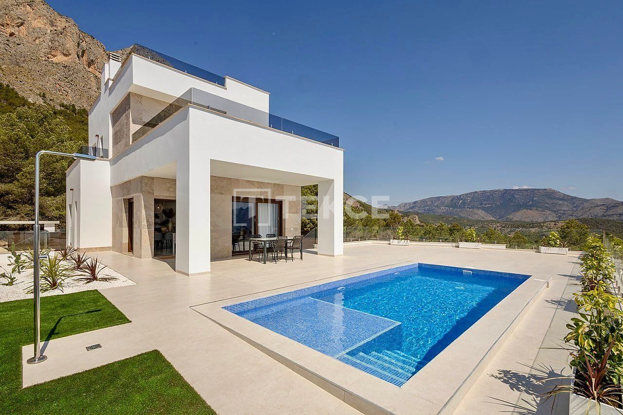 Villa à Polop de la Marina, Espagne, 165 m² - image 1