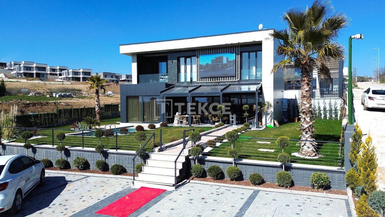 Villa Mudanya, Turquia, 518 m² - imagen 1