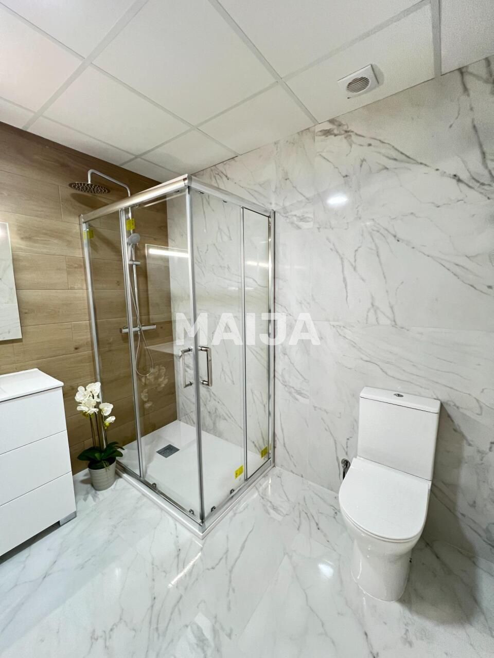 Apartment in Torrevieja, Spain, 101.57 m² - picture 16