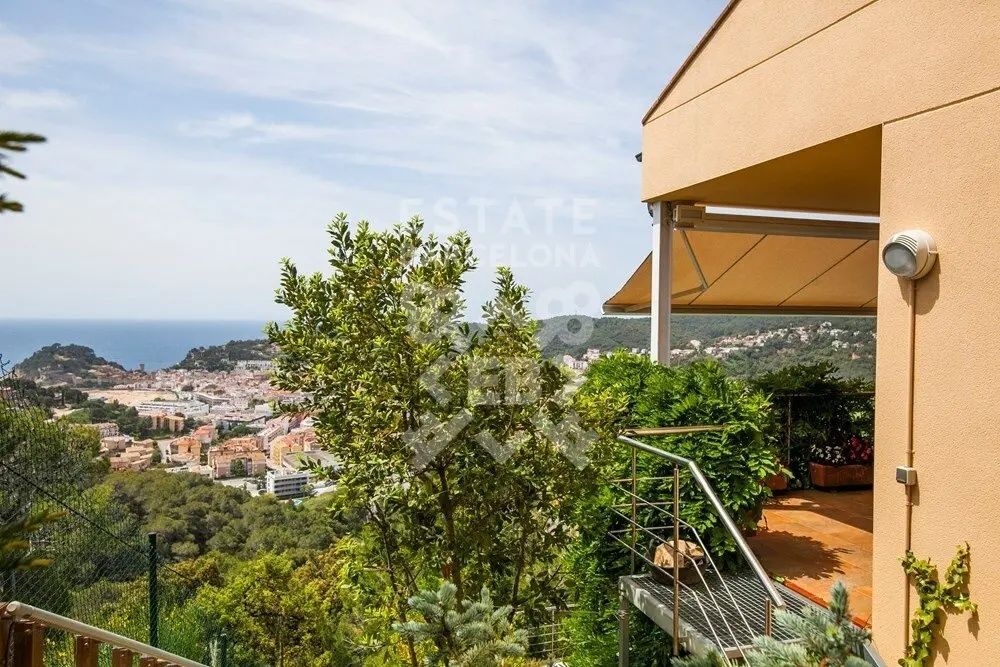 Villa en Tossa de Mar, España, 242 m² - imagen 4