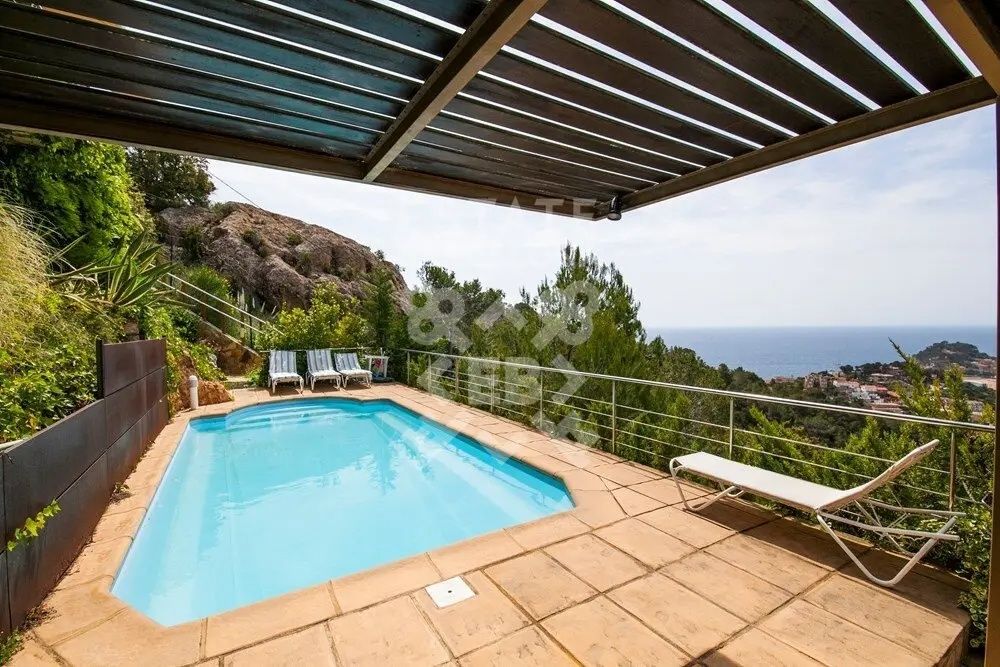 Villa en Tossa de Mar, España, 242 m² - imagen 17