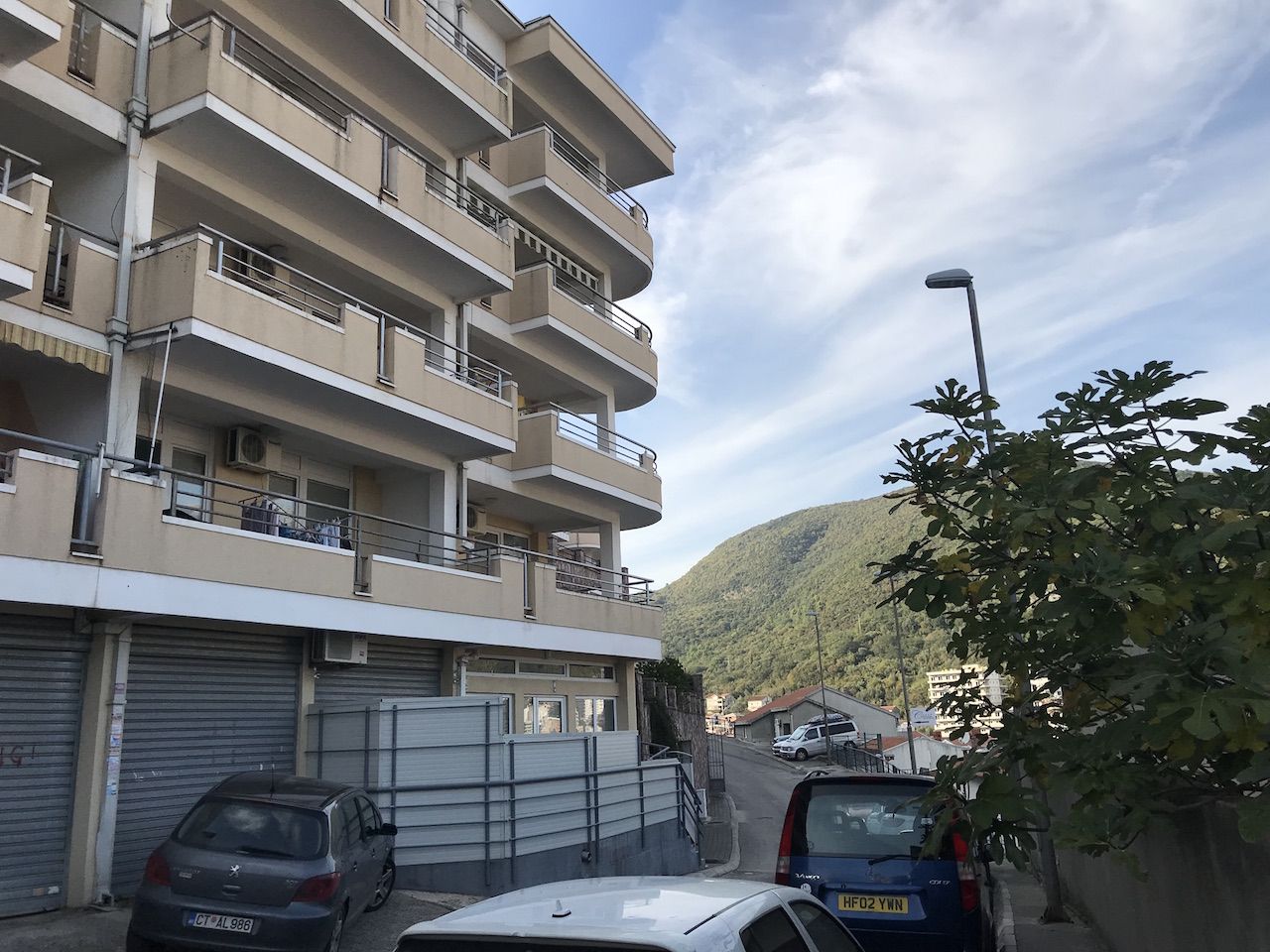 Piso en Budva, Montenegro, 55 m² - imagen 1
