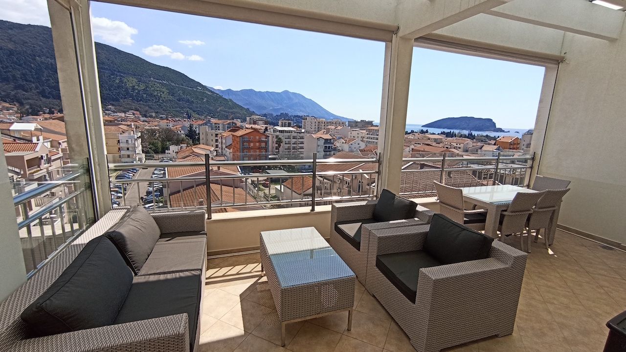 Ático en Budva, Montenegro, 116 m² - imagen 1