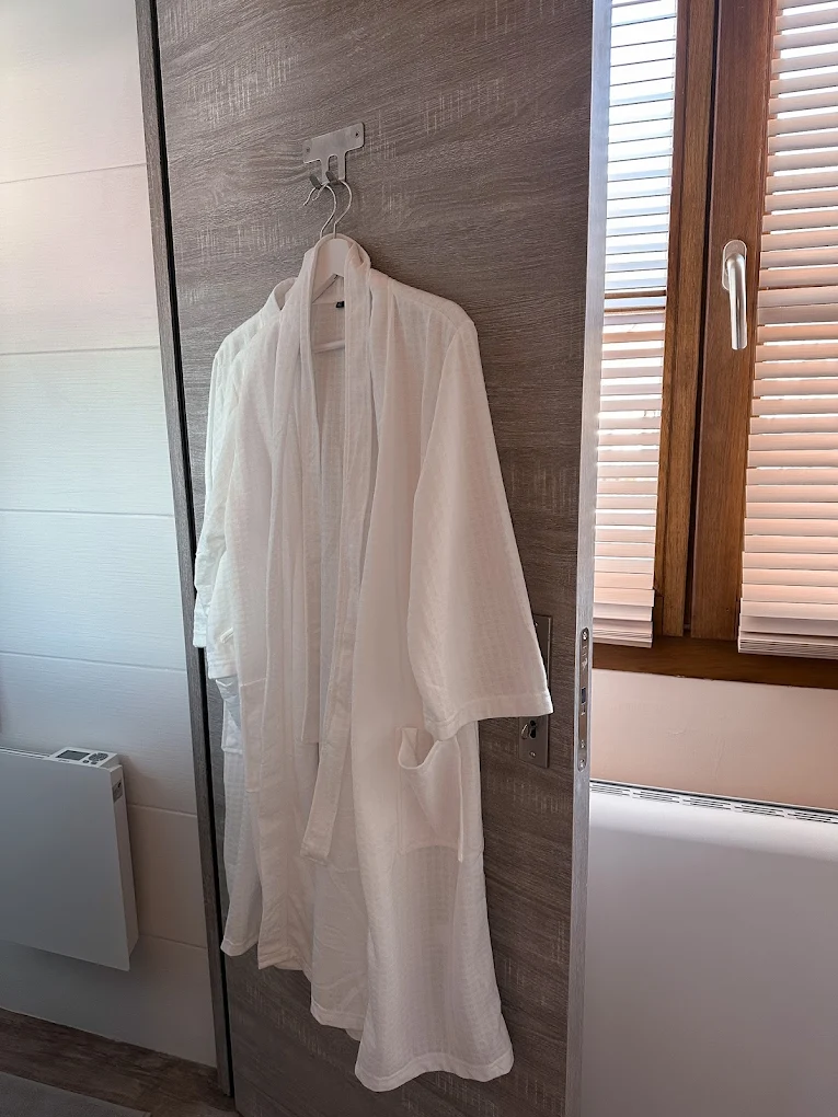 Hotel in Burgundy, France, 400 m² - picture 13