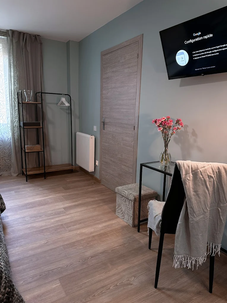 Hotel in Burgundy, France, 400 m² - picture 15