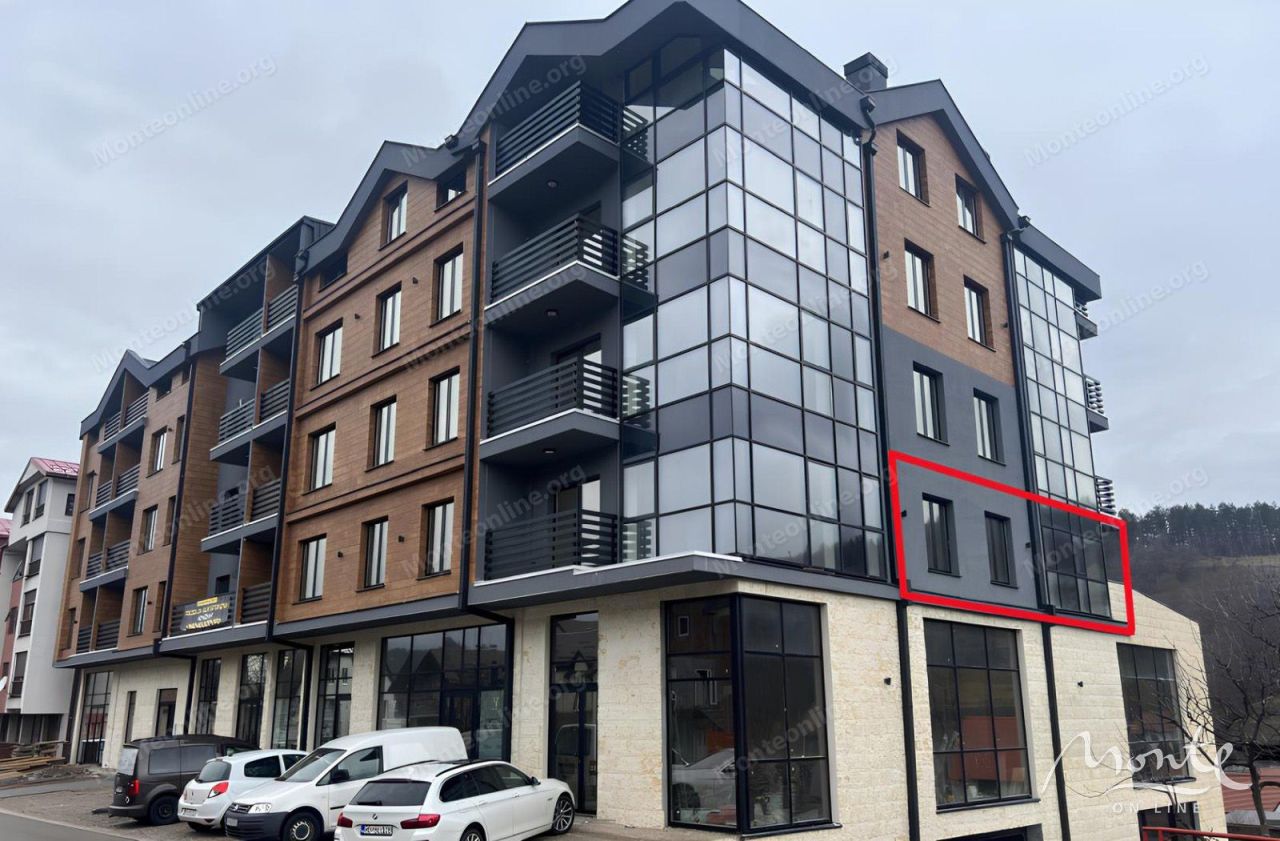 Appartement à Kolasin, Monténégro, 62 m² - image 1